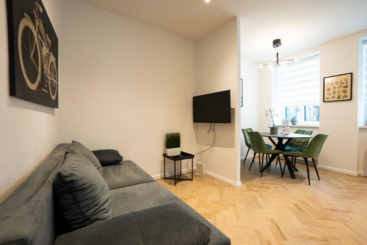 Brand-New Apartment In The 17Th District Of Вена Экстерьер фото