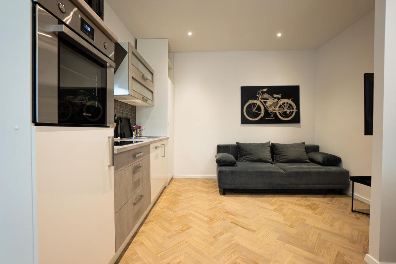 Brand-New Apartment In The 17Th District Of Вена Экстерьер фото