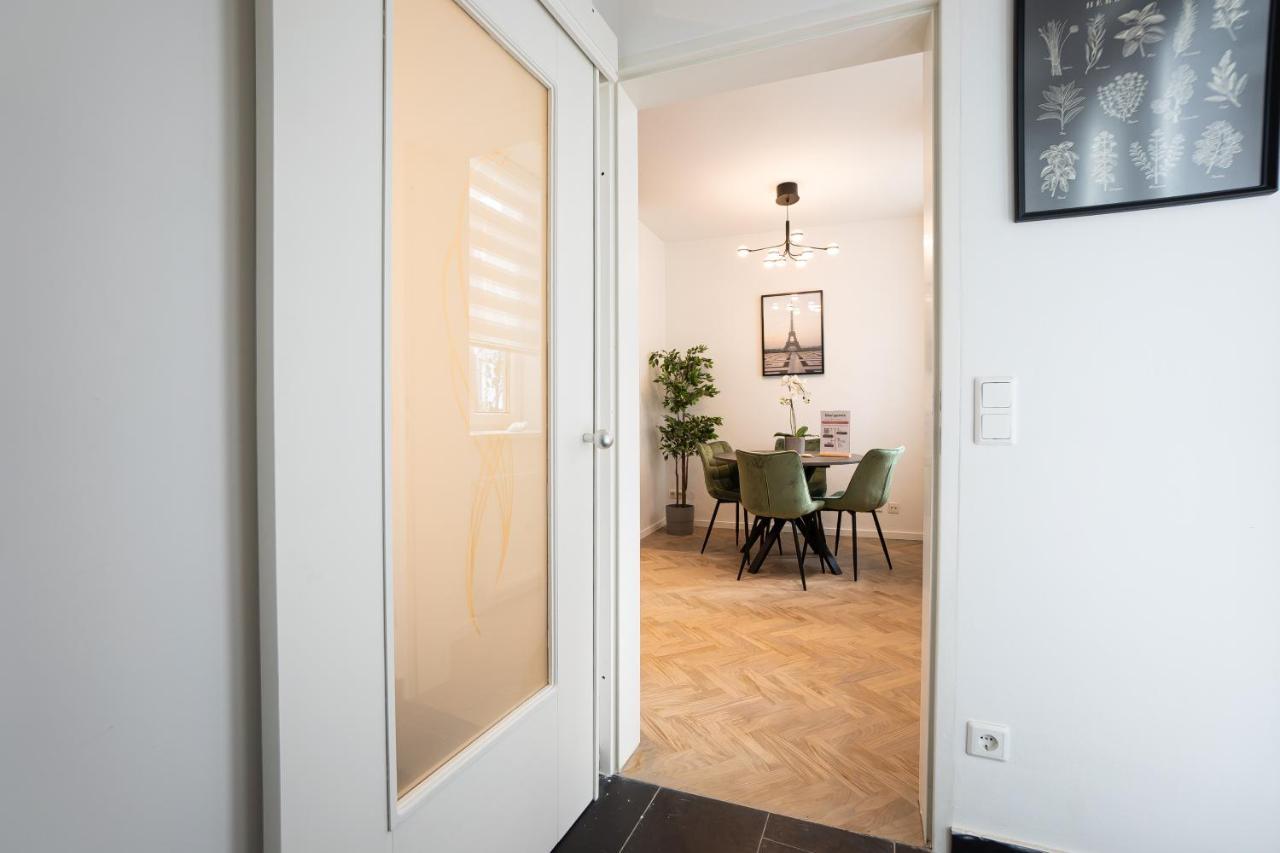 Brand-New Apartment In The 17Th District Of Вена Экстерьер фото