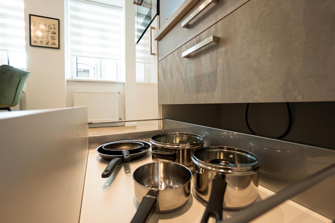 Brand-New Apartment In The 17Th District Of Вена Экстерьер фото